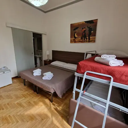 Beautiful 2 Guest house 2*